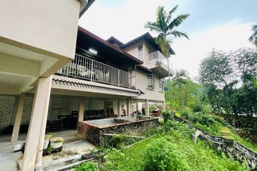 Kampung Bukit Lanjan