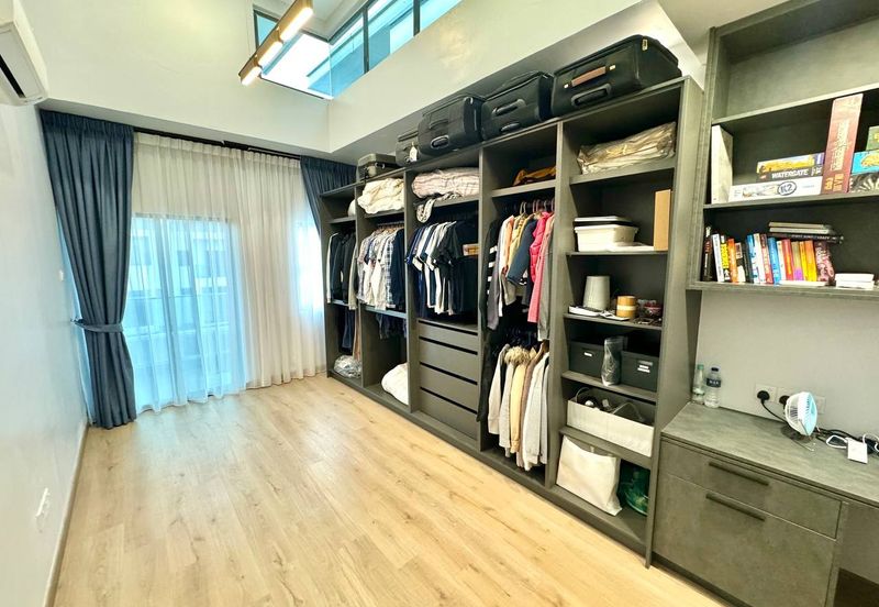 3 Storey Link Villa CORNER LOT Landed Puchong South Selangor FOR SALE