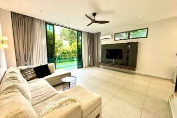 3 Storey Link Villa CORNER LOT Landed Puchong South Selangor FOR SALE