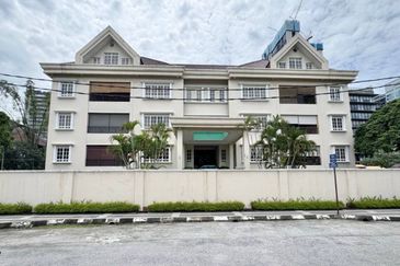 16 U-Thant Condominium Two Storey Duplex Taman U-Thant FOR RENT !