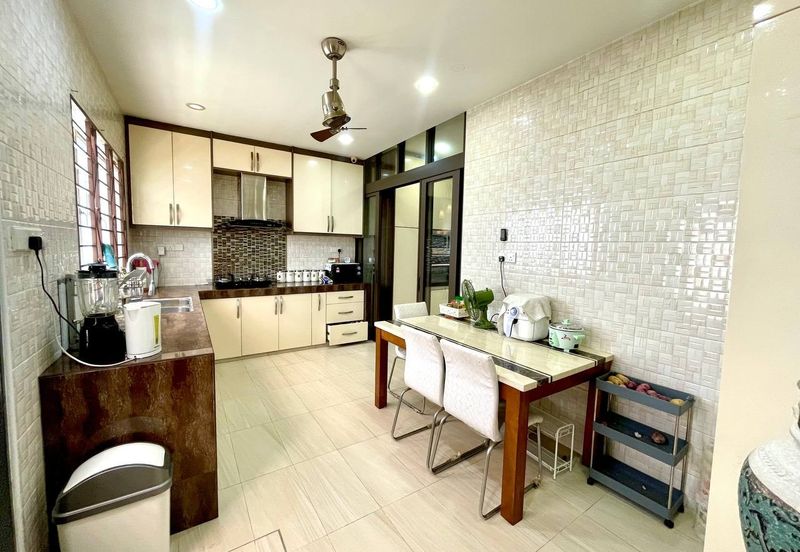 CYPRUS 2.5 Storey Superlink Terrace USJ Heights Subang Jaya FOR SALE