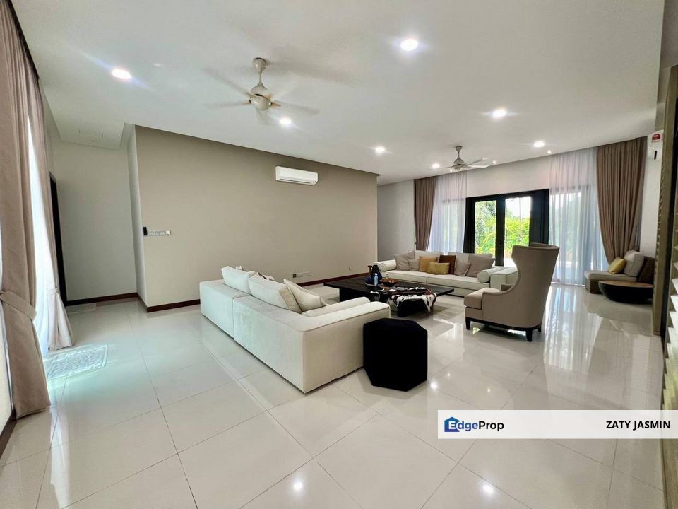 Glenhill Saujana Stunning Bungalow 2.5 Storey Seksyen U1, Shah Alam FOR SALE, Selangor, Saujana 