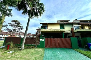 Near Playground! CORNER LOT 2 Storey Superlink Jalan Jeriji Bukit Jelutong 