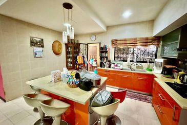 Near Playground! CORNER LOT 2 Storey Superlink Jalan Jeriji Bukit Jelutong 