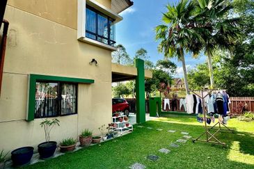 Near Playground! CORNER LOT 2 Storey Superlink Jalan Jeriji Bukit Jelutong 