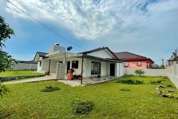 SS 3 Petaling Jaya Single Storey Old Bungalow FOR SALE