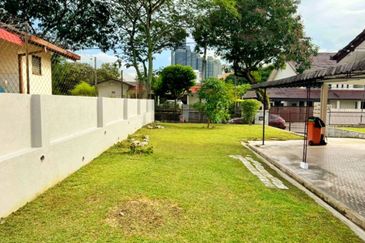 SS 3 Petaling Jaya Single Storey Old Bungalow FOR SALE