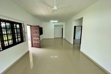 SS 3 Petaling Jaya Single Storey Old Bungalow FOR SALE