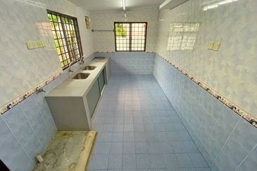 SS 3 Petaling Jaya Single Storey Old Bungalow FOR SALE