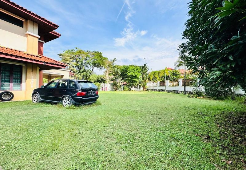 Ara Damansara PJ CORNER Huge Land Double Storey Bungalow FOR SALE
