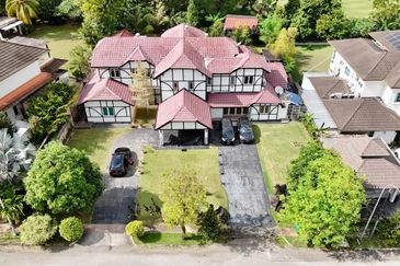 KGSAAS Golf Club, Seksyen 13