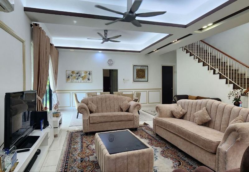 Subang Bestari CORNER LOT Semi Detached Double Storey (Spacious Land) FOR SALE