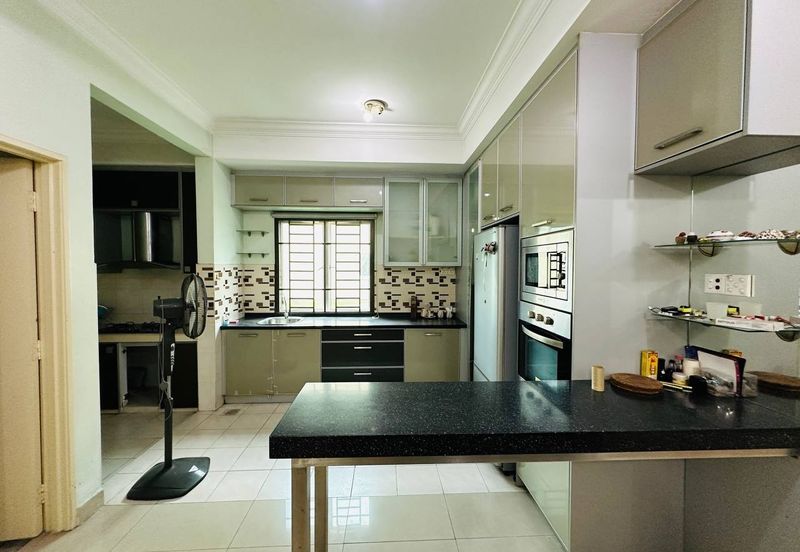 Bukit Jalil Kuala Lumpur END LOT 3-Storey Villa FOR SALE