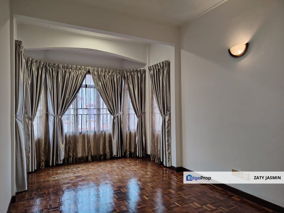 USJ 20 Subang Jaya FREEHOLD END LOT Double Storey Terrace FOR SALE, Selangor, USJ