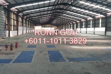 * SUBANG TO KOTA DAMANSARA : 60,000 SQFT LOADING BAYS WAREHOUSE ( FOR RENT ) / 梳邦 : 60,000 平方英尺 带装卸区的 仓库（ 出租 ）
