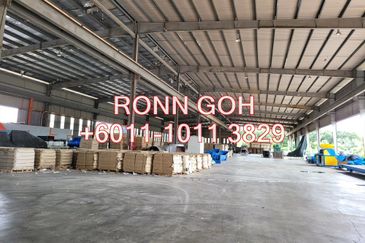* SHAH ALAM CITY - 145,000 SQFT MODERN CORPORATE FACTORY / WAREHOUSE ( FOR RENT ) * 莎阿南市 - 145,000 平方英尺的 现代企业 工厂/仓库 ( 出租 )