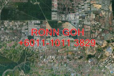 * SUBANG & KOTA DAMANSARA : 60,000 SQFT HUGE WAREHOUSE WITH LOADING BAYS ( FOR RENT ) / * 梳邦 & 哥打白沙罗 : 60,000 平方尺 带装卸区的 大型仓库（ 出租 ）