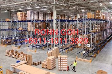 SUBANG JAYA : 90,200 SQFT LOGISTIC WAREHOUSE & OFFICE ( FOR RENT ) 梳邦加也 : 90,200 平方英尺独立仓库（ 出租 ）