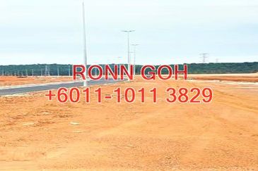 * PUNCAK ALAM - 1.2 ACRES LAND ( FOR SALE )