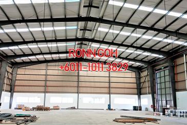 * SEPANG & KLIA - 20K SQFT WAREHOUSE ( FOR RENT )