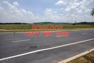 * SEPANG - 1.9 ACRES INDUSTRIAL LAND ( FOR SALE )