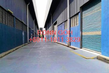 * PUCHONG 50K SQFT OFFICE & WAREHOUSE ( FOR RENT )