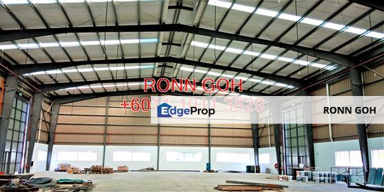 * SUBANG : 28,000 SQFT GREAT WAREHOUSE (FOR RENT), Selangor, Subang