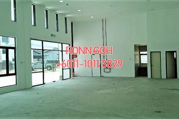 * SUBANG : 28,000 SQFT GREAT WAREHOUSE (FOR RENT)