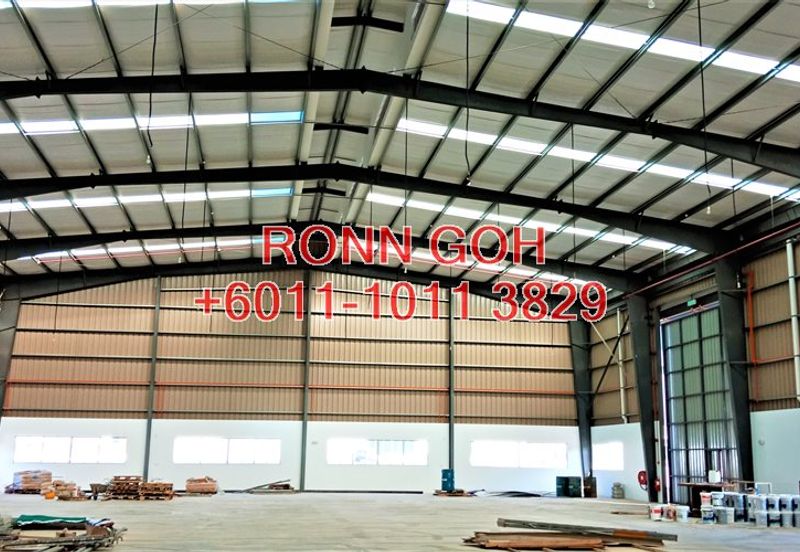 * SUBANG - 59,000 SQFT NICE WAREHOUSE (FOR RENT)