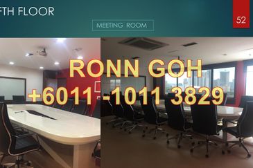 PETALING JAYA CITY CENTRE : MODERN & FULLY FURNISHED 120,000 SQFT COLLEGE/ UNIVERSITY COMPLEX ( FOR SALE ) * 八打靈再也市中心：現代設計的 120,000 平方英尺設施齊全的學院（ 出售 ）