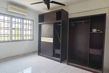 Sri Intan (Bandar Seri Alam)