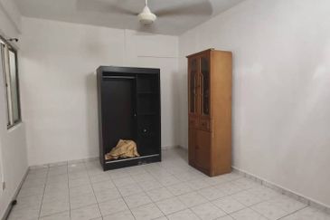 Sri Intan (Bandar Seri Alam)