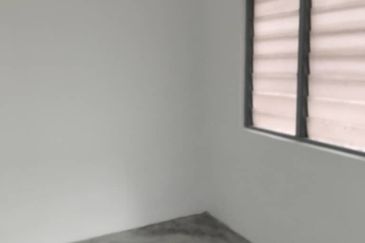 Taman Pulai Utama Flat