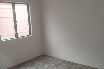 Taman Pulai Utama Flat