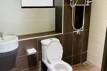 Seri Austin Luxury Apartment