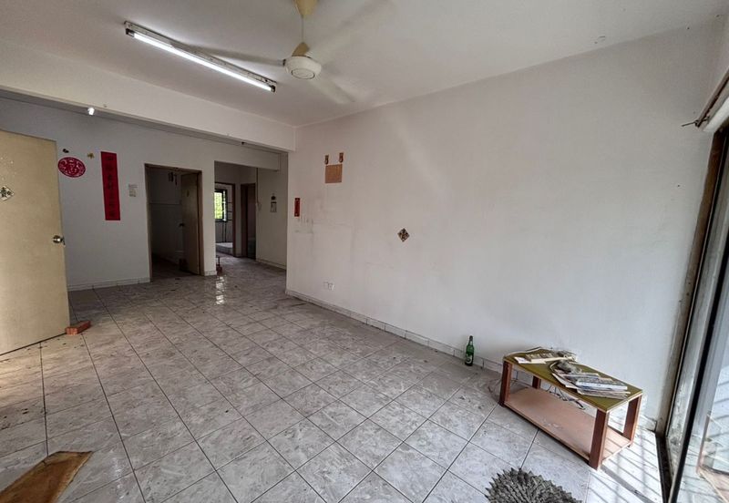 Lily & Jasmine Apartment