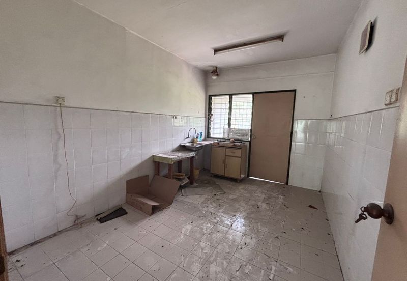 Lily & Jasmine Apartment