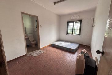 Lily & Jasmine Apartment