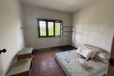 Lily & Jasmine Apartment