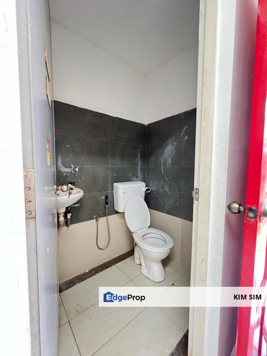 Taman Puteri Wangsa, Double Storey Low Cost House, New Pained, Kitchen Fully Extended, Can Try Full loan, Johor, Ulu Tiram