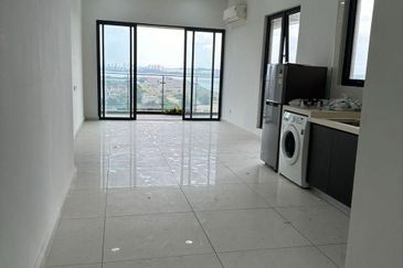 Royal Strand @ Country Garden Danga Bay