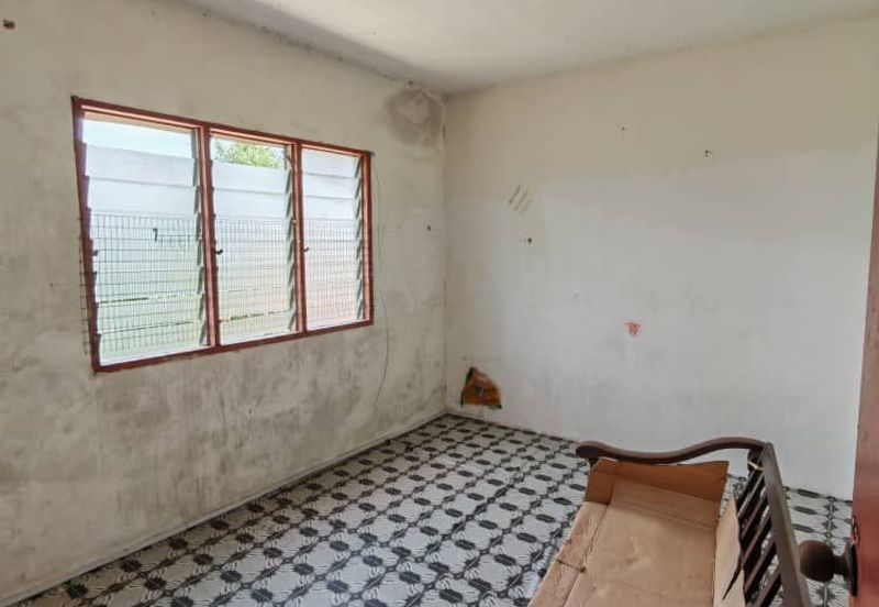 Flat Tasek 64, Bandar Baru Seri Alam