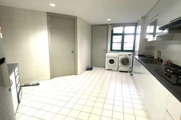 The Straits View, Bandar Baru Permas Jaya