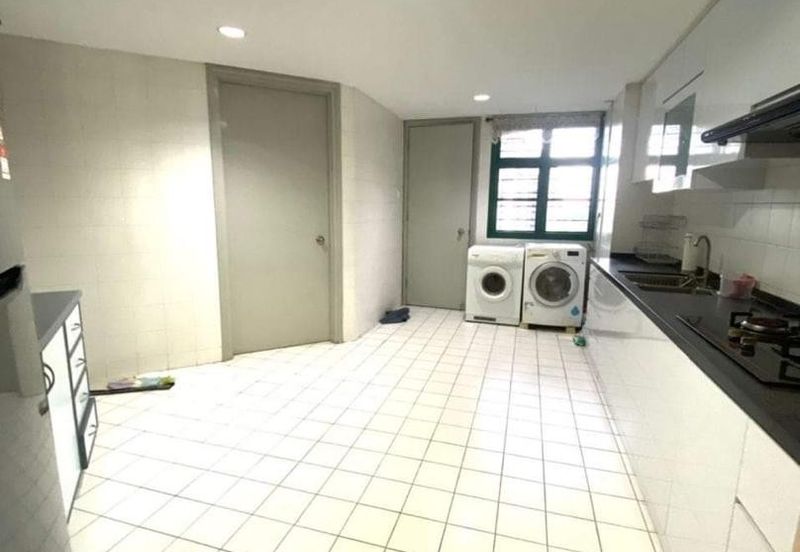 The Straits View, Bandar Baru Permas Jaya