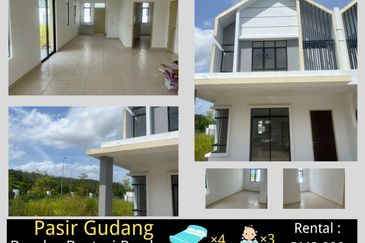 Hazel @ Meridin East