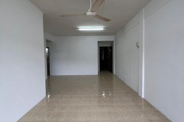 Pangsapuri Sri Ilham, Bandar Baru Seri Alam