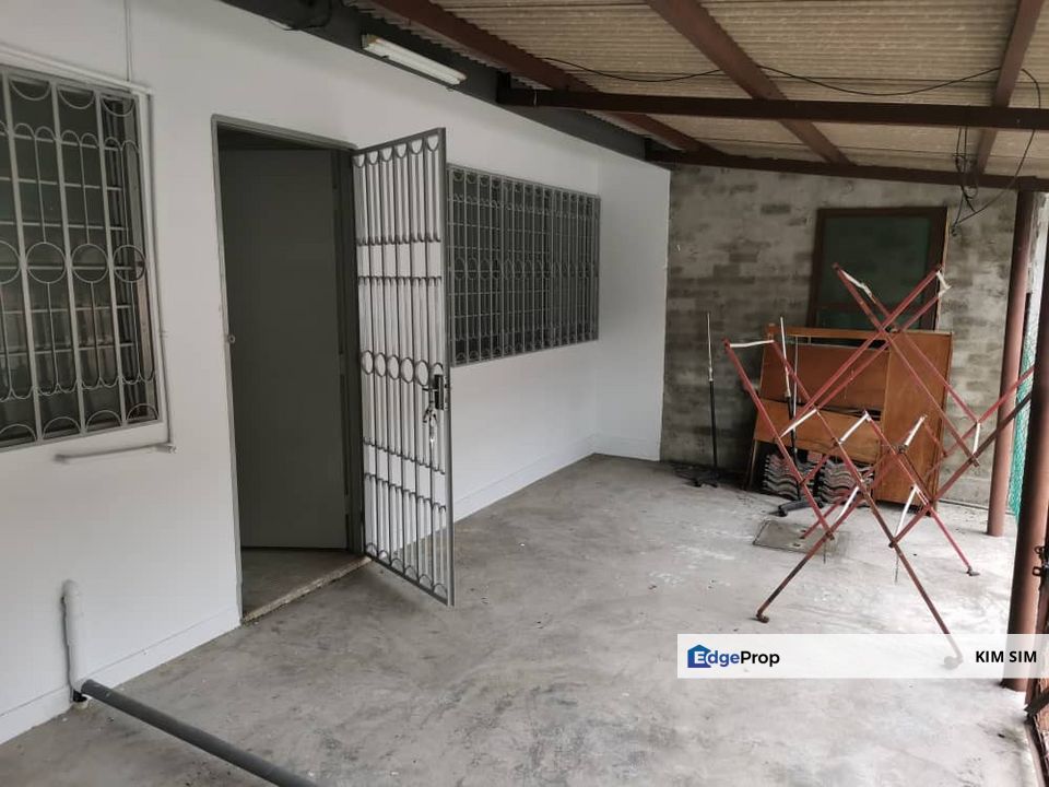 Taman Soga, Batu Pahat, Single Storey Terrace House For Rent.., Johor, Batu Pahat