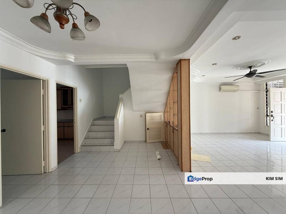 Taman Desa Cemerlang Double Storery Terrace House Foe Sale, Ulu Tiram., Johor, Ulu Tiram