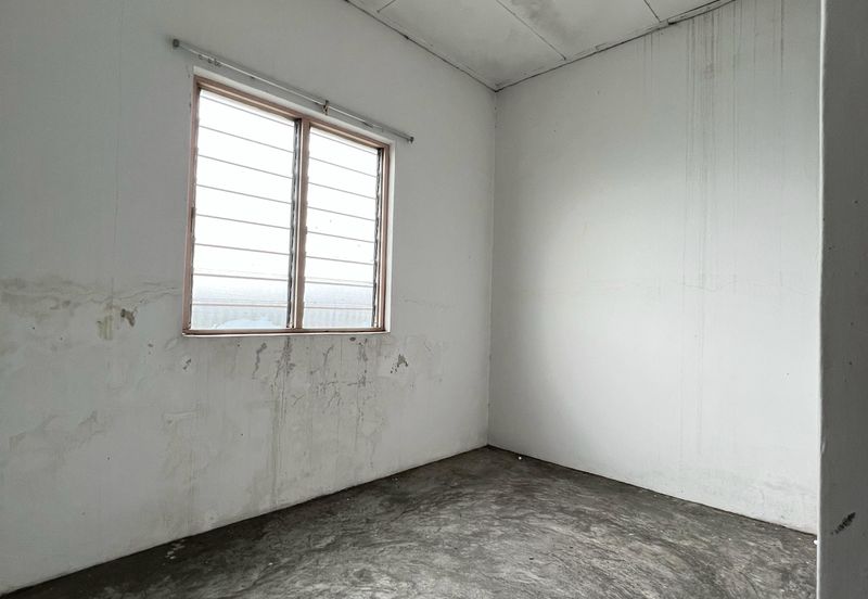 Jalan SS, Taman Sri Saujana, Kota Tinggi,Johor 