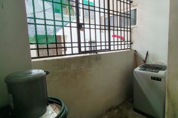 Summer Park Townhouse (Pangsapuri Alam Jaya), Bandar Baru Seri Alam